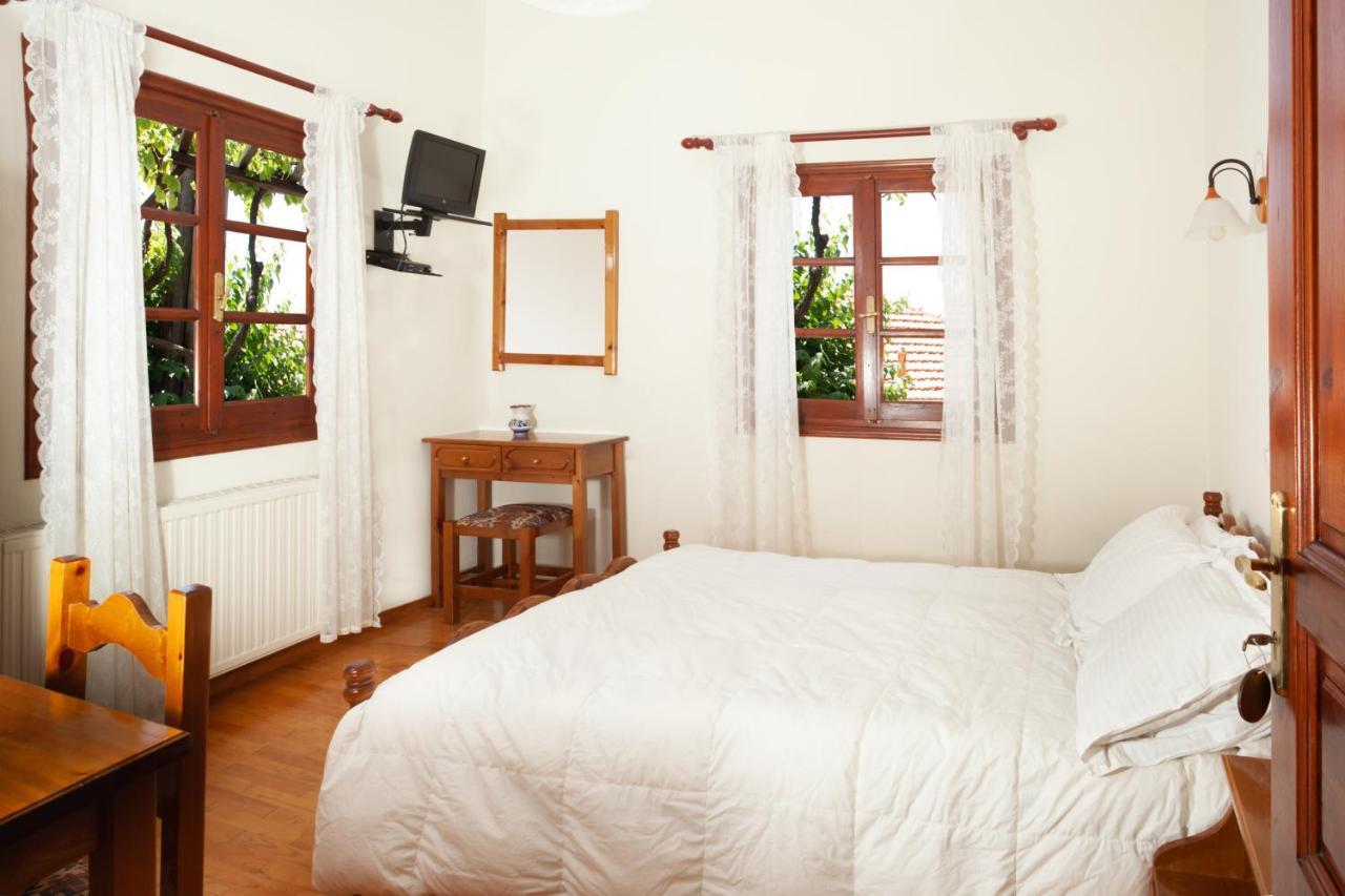 Elatos Country House Bed and Breakfast Portariá Exteriör bild