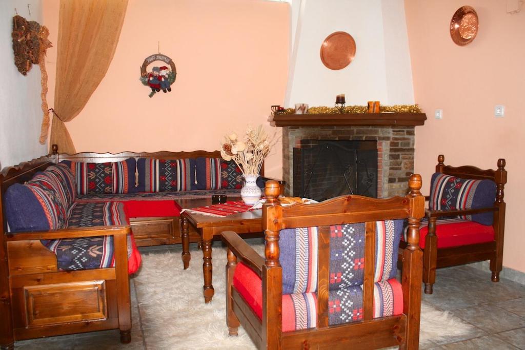 Elatos Country House Bed and Breakfast Portariá Exteriör bild
